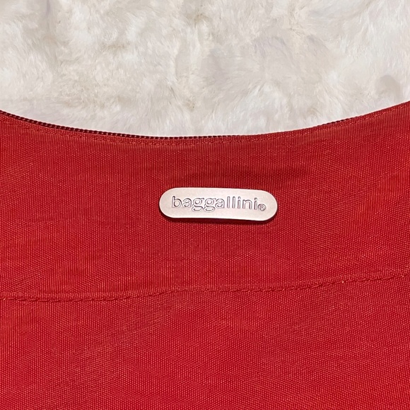 Baggallini Hobo Classic Style Tote, Tomato Color - Picture 3 of 6